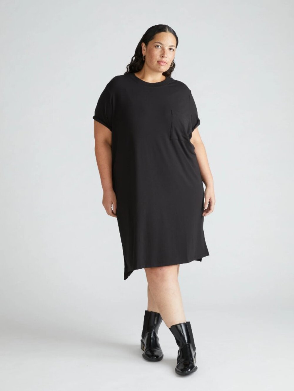 UNIVERSAL STANDARD Women’s size M (18-20) Black Short Sleeve T-Shirt Dress
